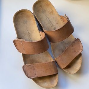 Lola Sabbia wedge sandal